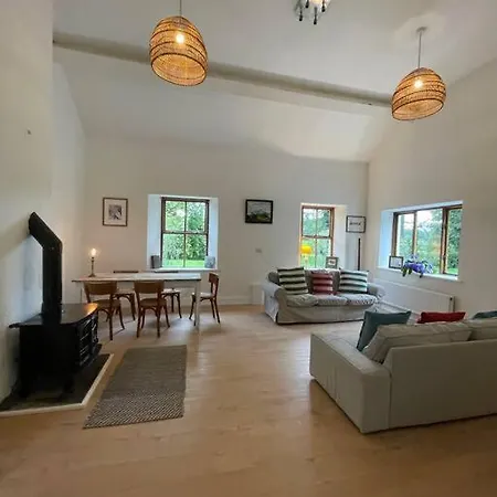 Newly Renovated With Private Trout Fishing Set In Beautiful Wildlife Estate * Monaghan