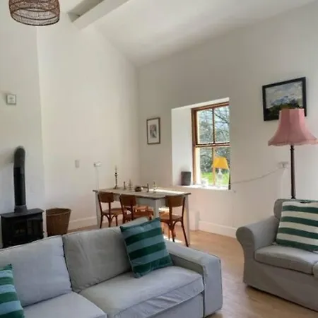 Newly Renovated With Private Trout Fishing Set In Beautiful Wildlife Estate Holiday home Monaghan