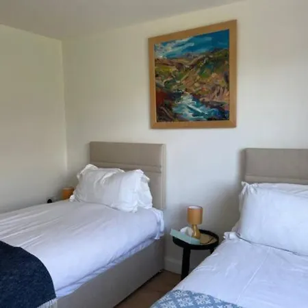Newly Renovated With Private Trout Fishing Set In Beautiful Wildlife Estate