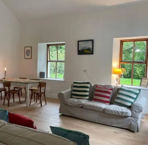 Newly Renovated With Private Trout Fishing Set In Beautiful Wildlife Estate Дом отдыха Монахан